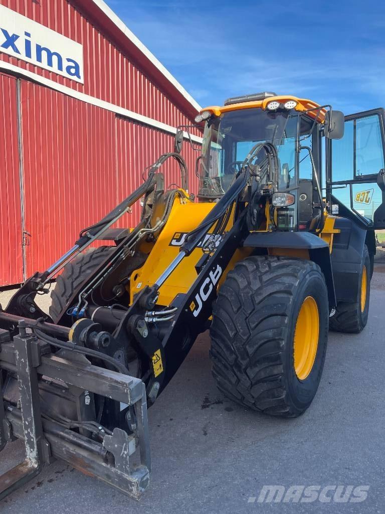 JCB 413 S High Lift Pale gommate