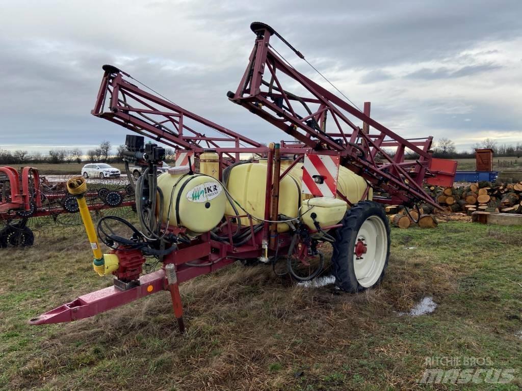 Hardi TR 2000 Irroratrici trainate