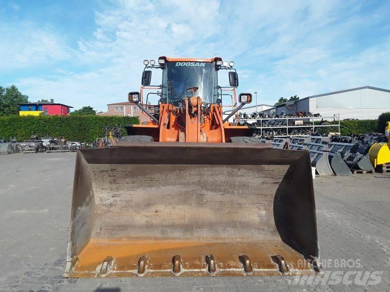 Develon DL350-5 Pale gommate