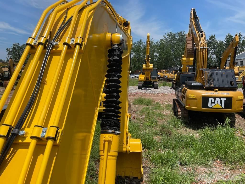Komatsu PC 220 Escavatori cingolati