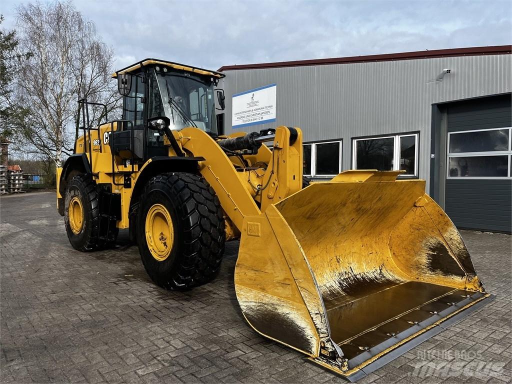 CAT 962 Pale gommate