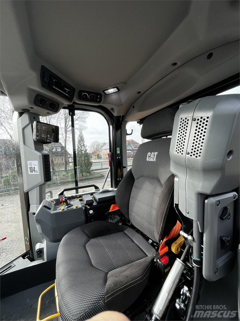 CAT 962 Pale gommate