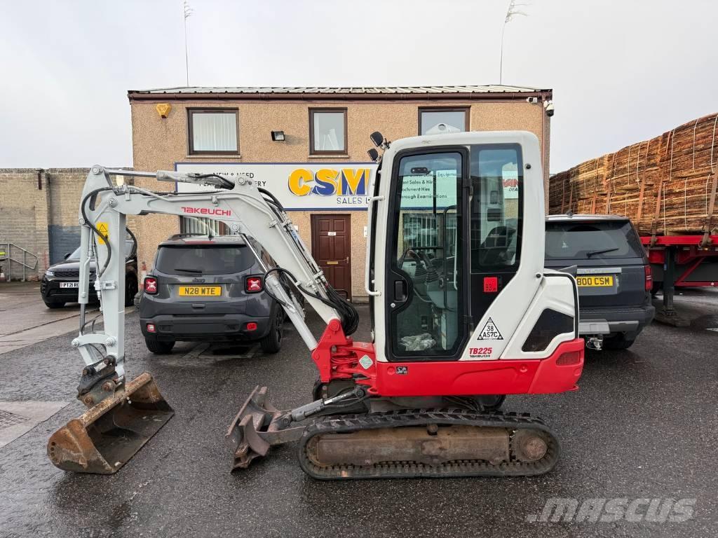 Takeuchi TB 225 Miniescavatori
