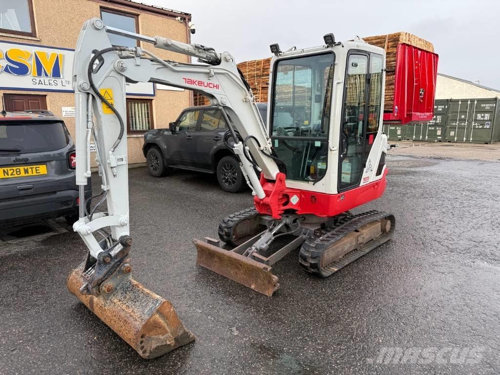 Takeuchi TB 225 Miniescavatori