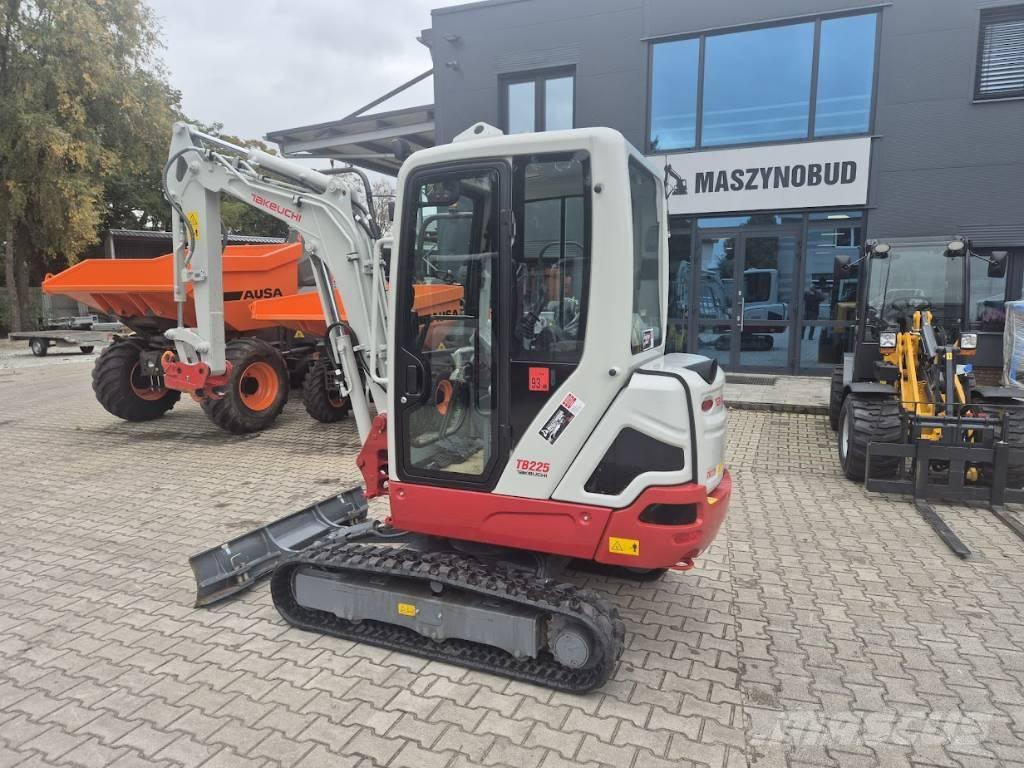 Takeuchi TB225 V0B Miniescavatori