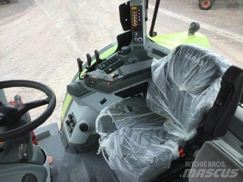CLAAS ARION 510 Trattori