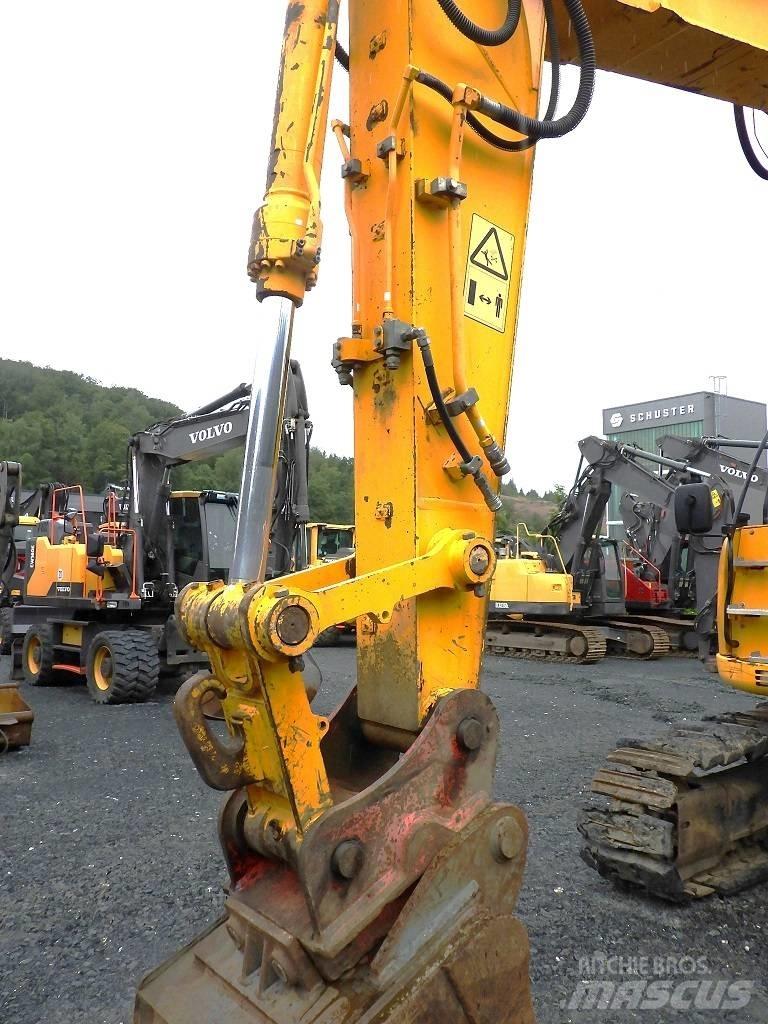 JCB JZ 235 LC Escavatori cingolati