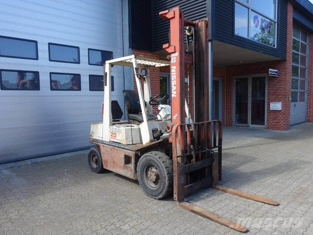 Nissan EH 02 A 20U Carrelli elevatori diesel