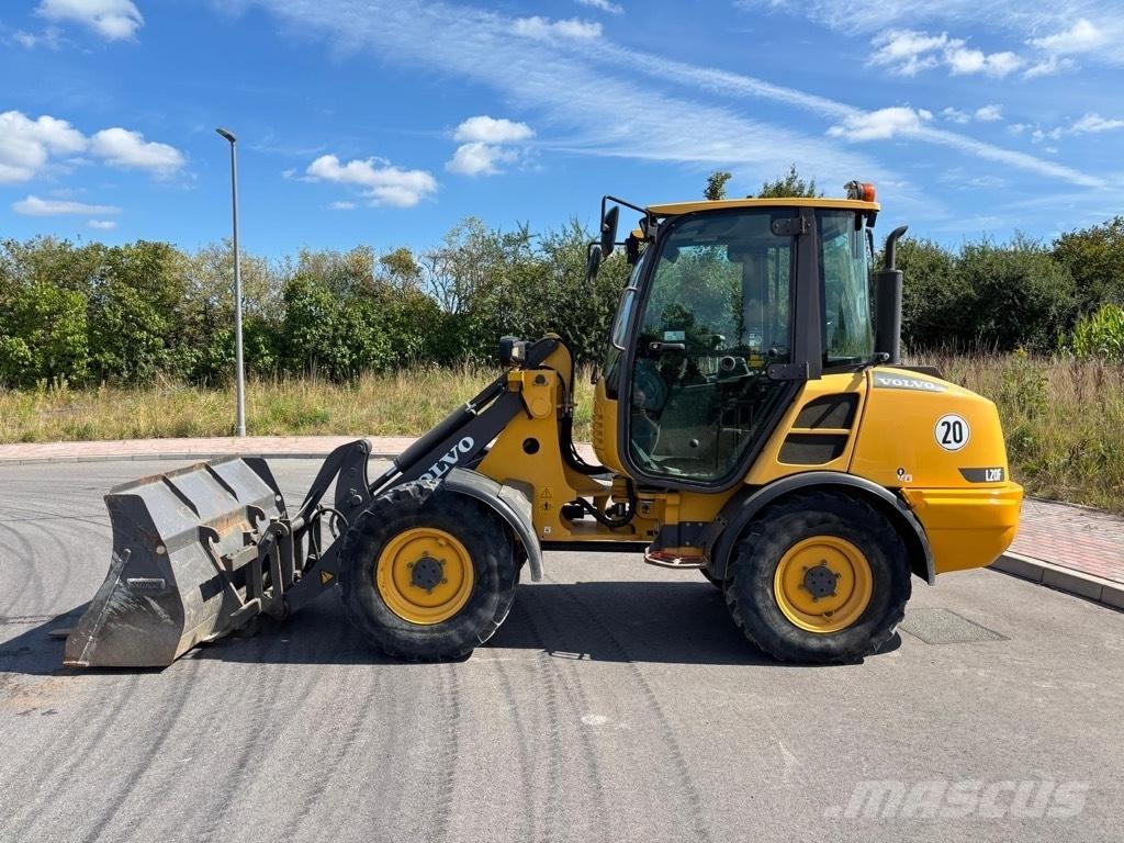 Volvo L 20 F Pale gommate