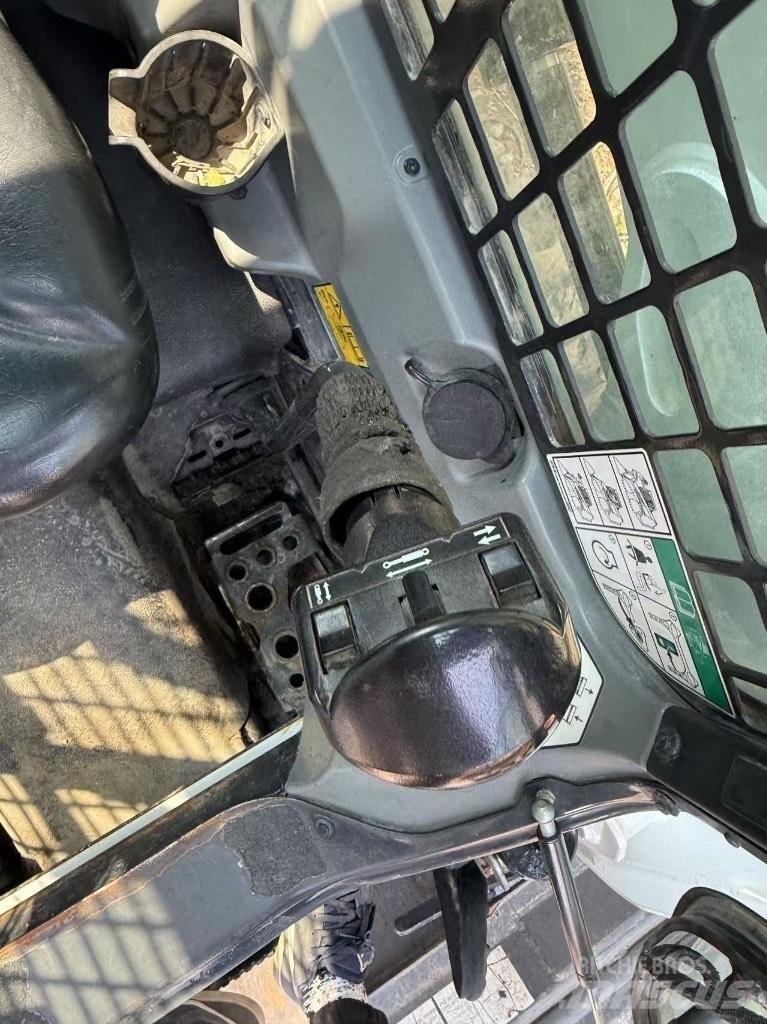 Bobcat S 550 Mini Pale Gommate