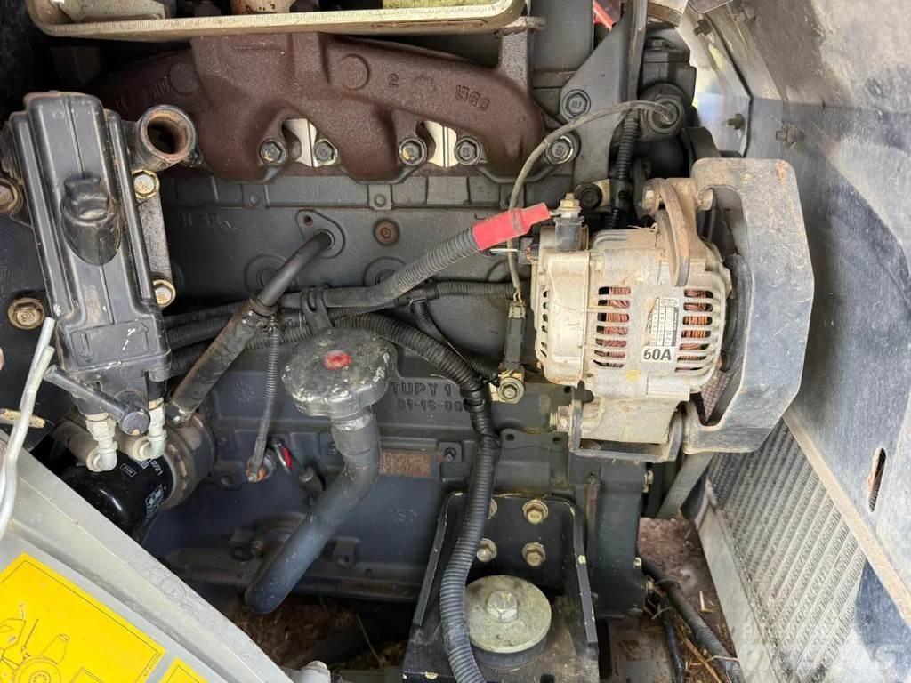 Komatsu WA70-5 Pale gommate