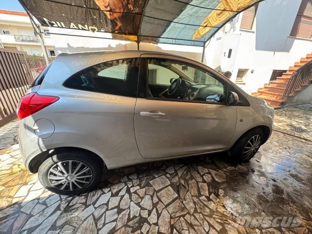 Ford ka Auto