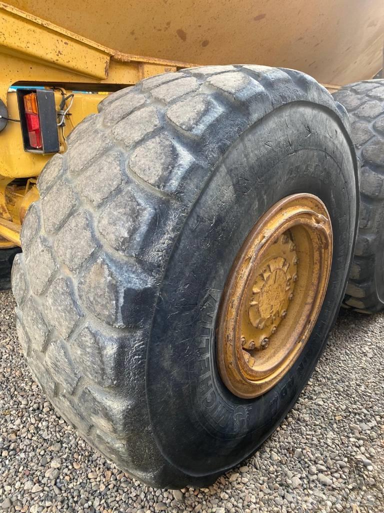 CAT 725 Dumpers articolati