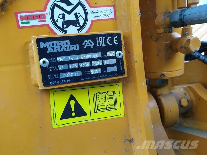  MORO PNT 14 Aratri convenzionali