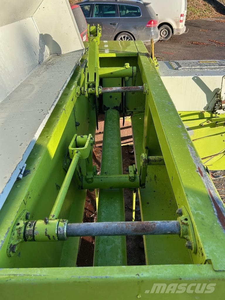 CLAAS Markant 51 Presse quadre