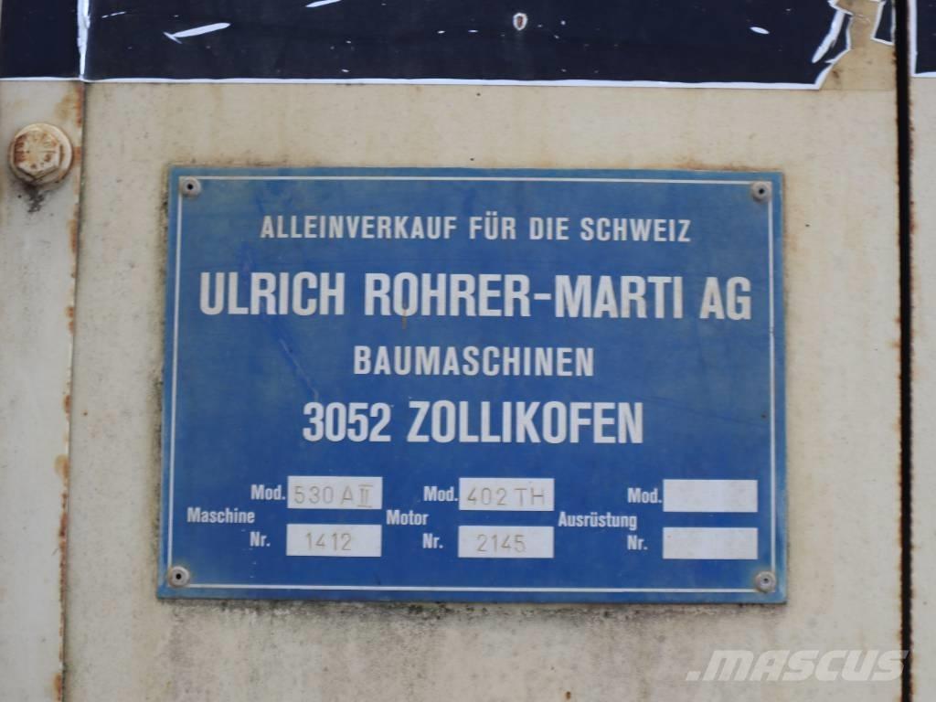 International 530 A Pale gommate