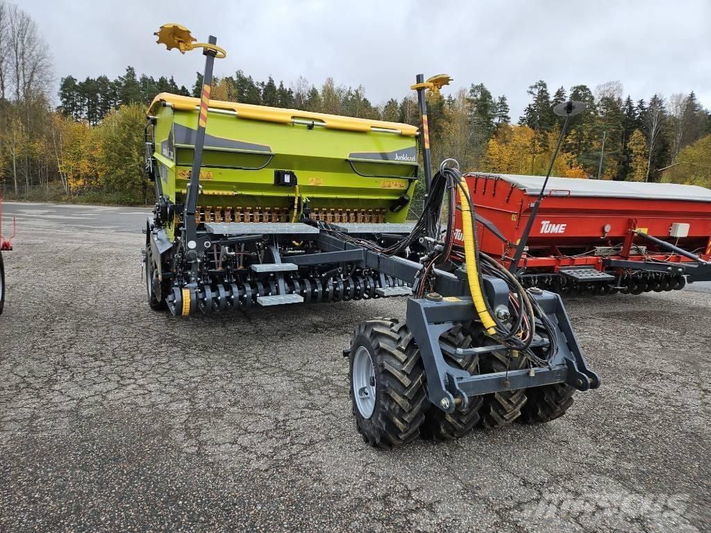 Junkkari T300 Seminatrici combinate