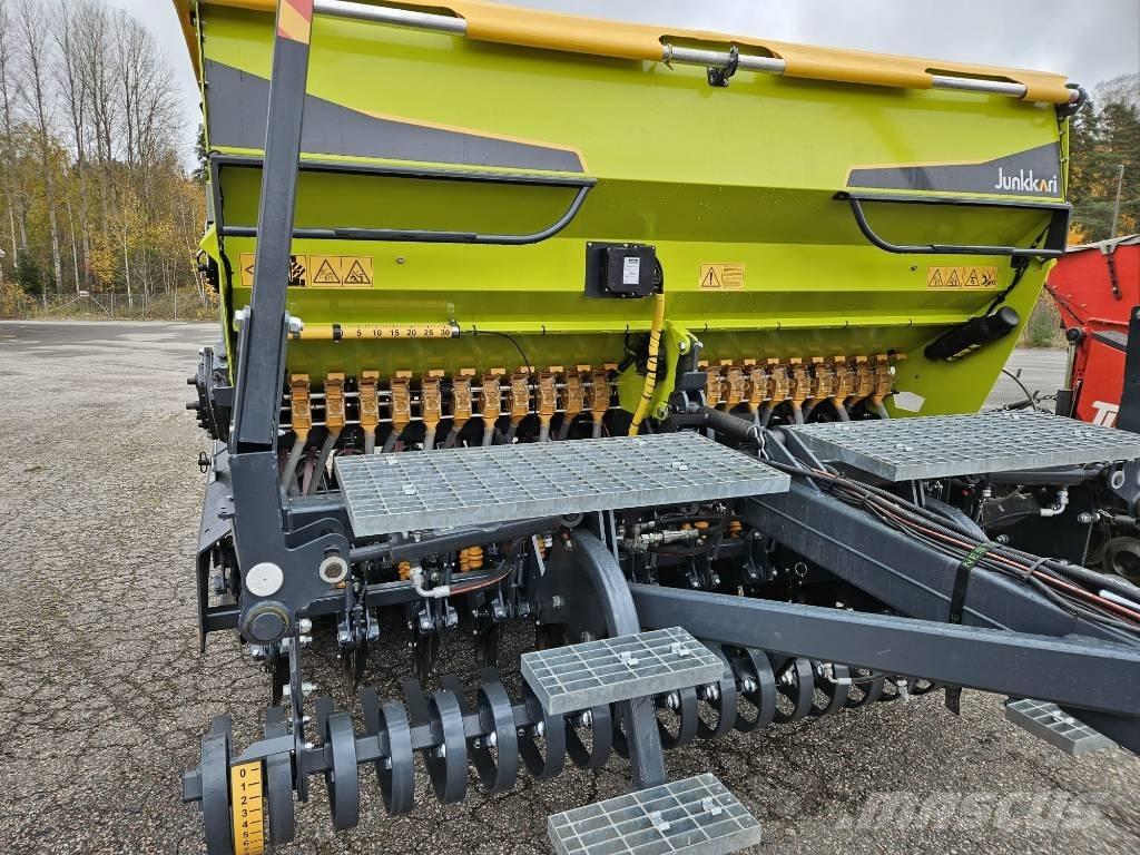Junkkari T300 Seminatrici combinate