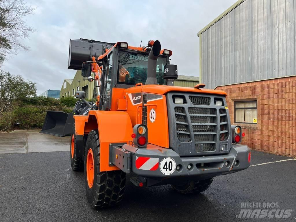 Doosan DL200-5 Pale gommate