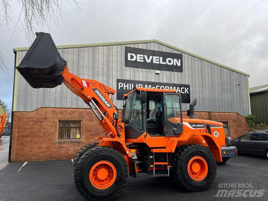 Doosan DL200-5 Pale gommate