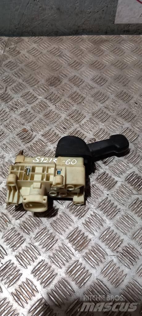 Scania R440  1882115 Cabine e interni