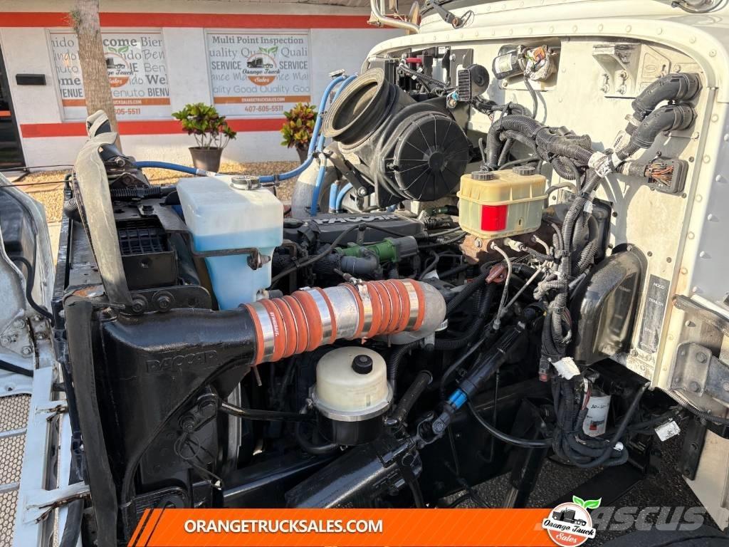 Peterbilt 337 Camion con sponde ribaltabili