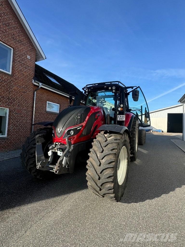 Valtra T 214 D Altri mezzi forestali