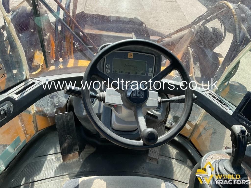 JCB 436 E HT Pale gommate