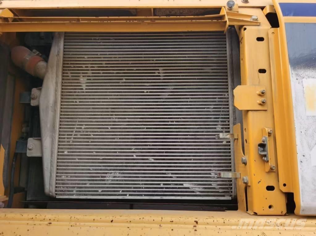Komatsu PC 450-8 Escavatori cingolati