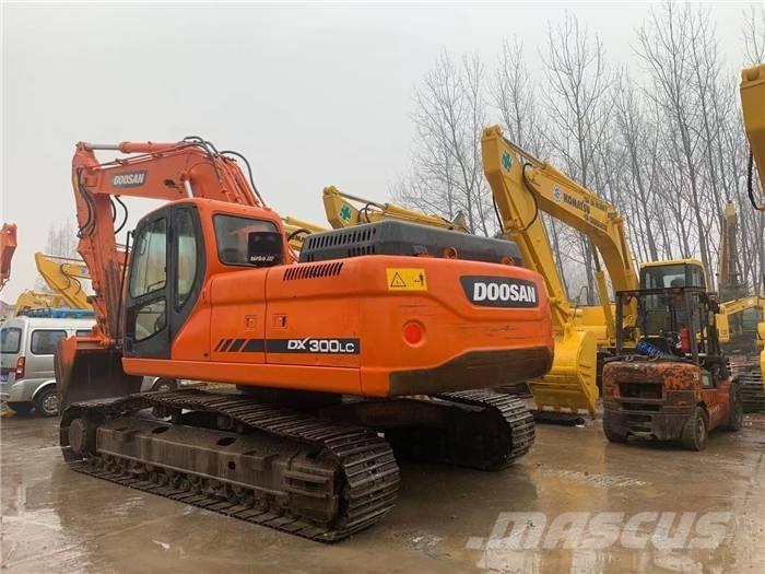 Doosan dx300 Escavatori cingolati