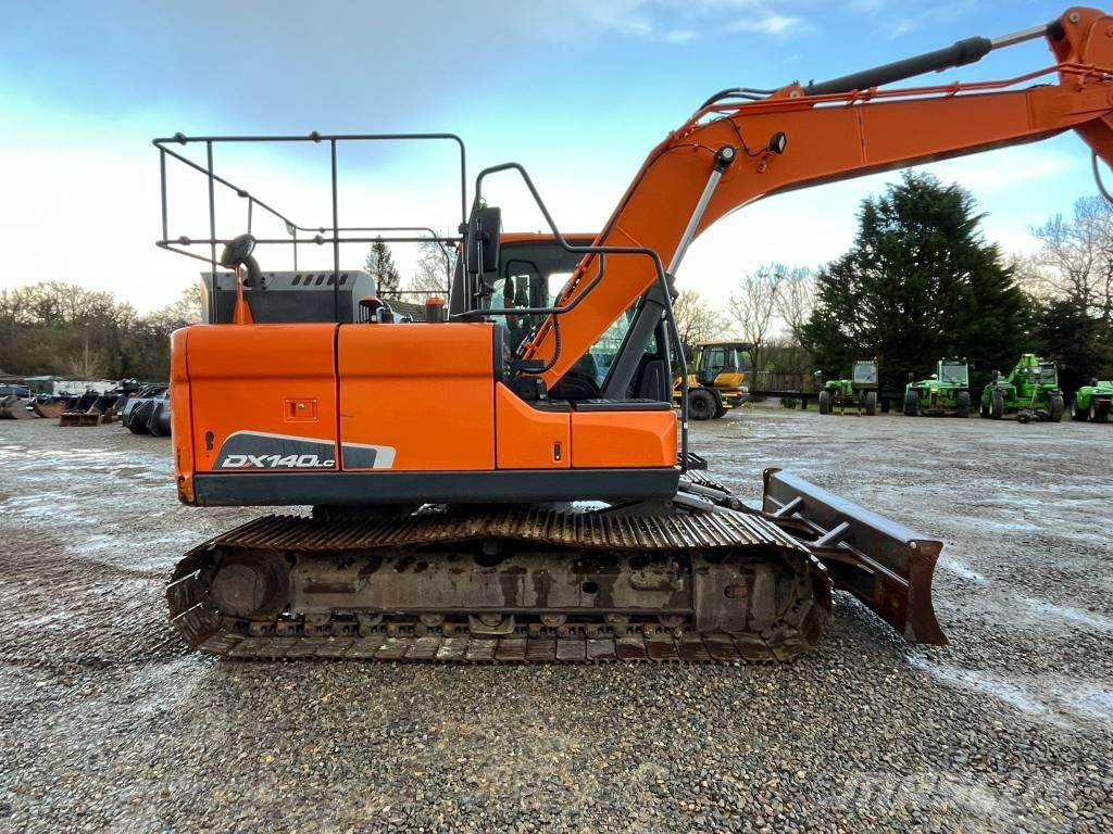Doosan DX 140 LC-5 Escavatori cingolati