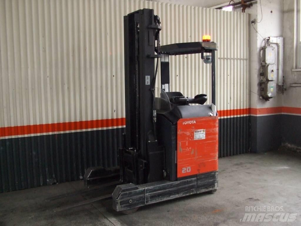 Toyota 7FBRE20 Carrello retrattile