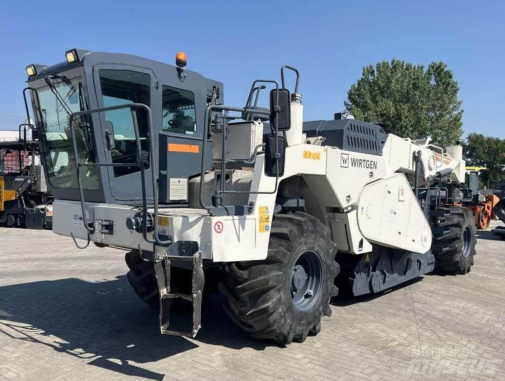 Wirtgen WR 2400 Riciclatori d'asfalto