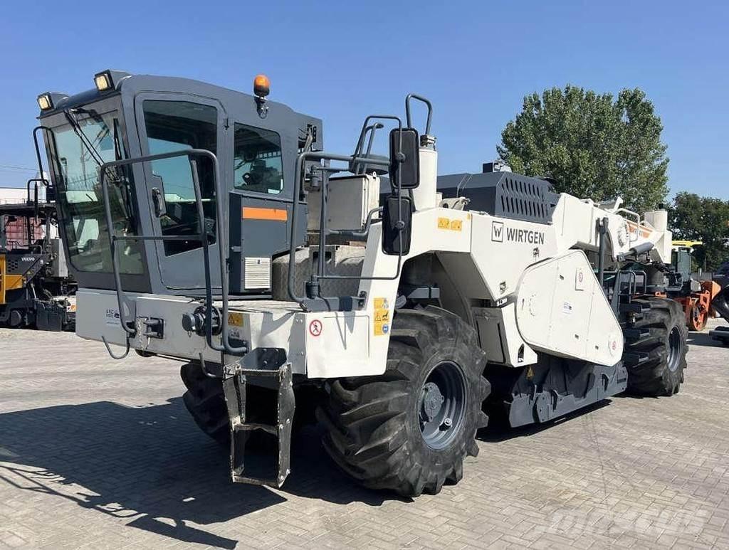 Wirtgen WR 2400 Riciclatori d'asfalto
