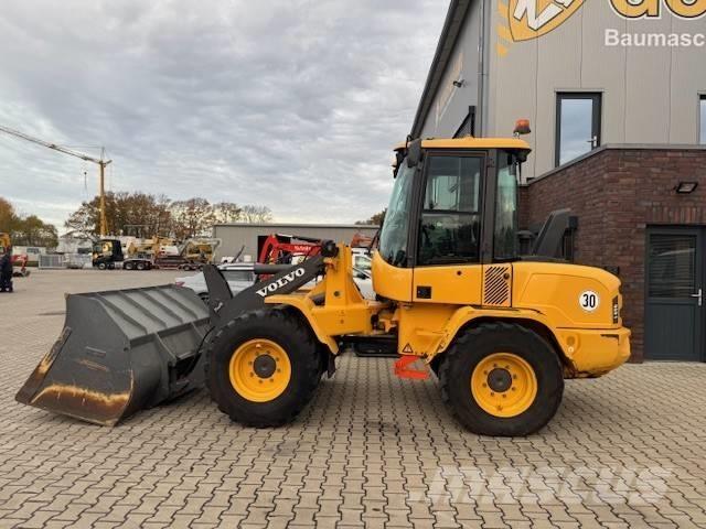 Volvo L 35 GS Pale gommate