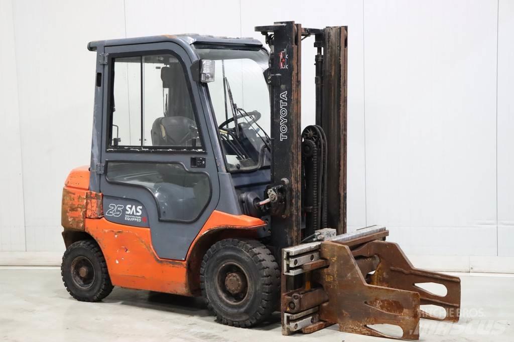 Toyota 62-7FDF25 Carrelli elevatori diesel