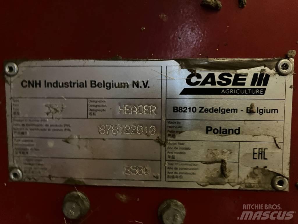 Case IH Axial 8240 Mietitrebbiatrici