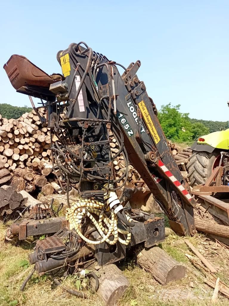 Loglift 165 Z Caricatronchi con base su rimorchio