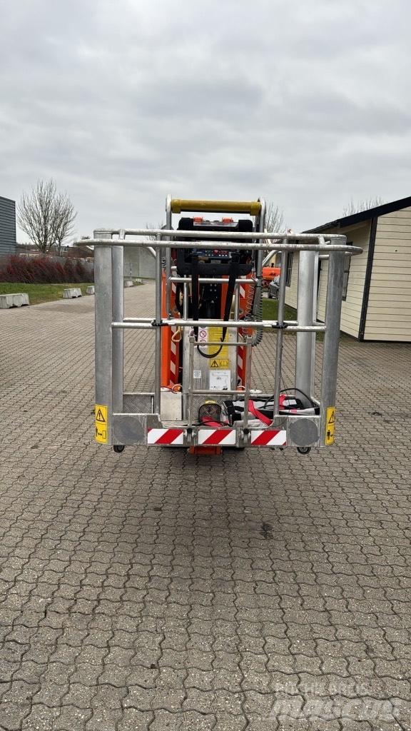 JLG X 20 J Plus Piattaforme a braccio articolato