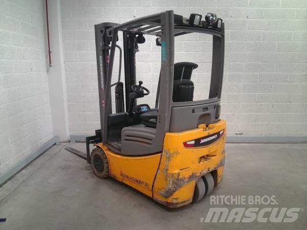 Jungheinrich EFG 215 Carrelli elevatori elettrici