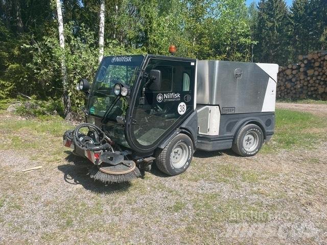 Nilfisk CR 3500 Spazzatrici