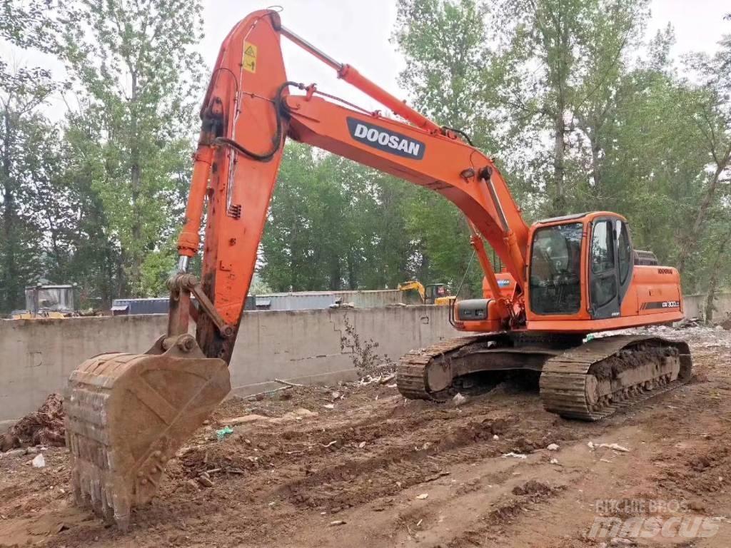 Doosan DX 300 LC Escavatori cingolati
