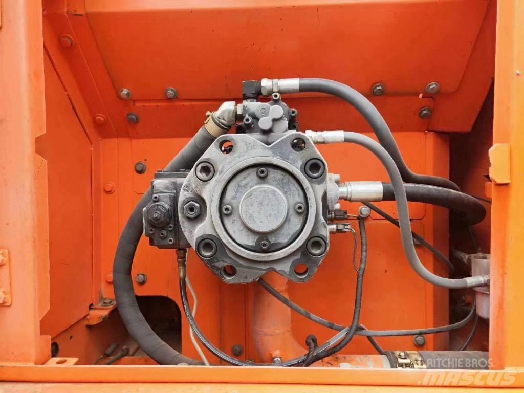 Doosan DX 300 LC Escavatori cingolati