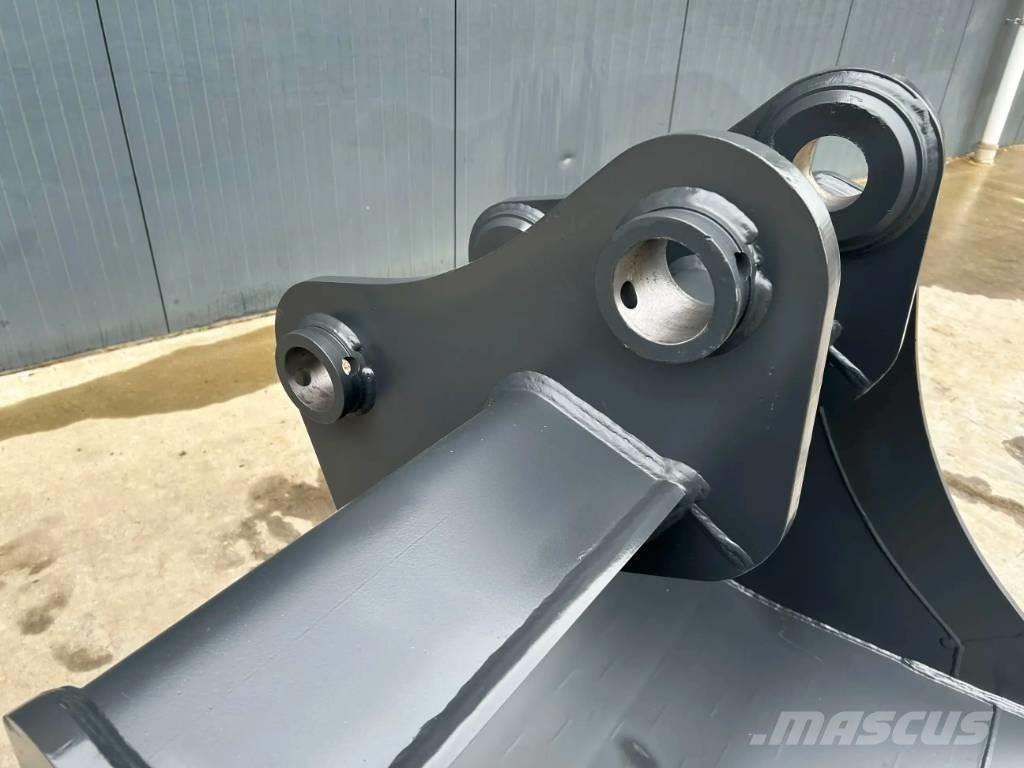 Hitachi ZX210 - 1.40m Benne