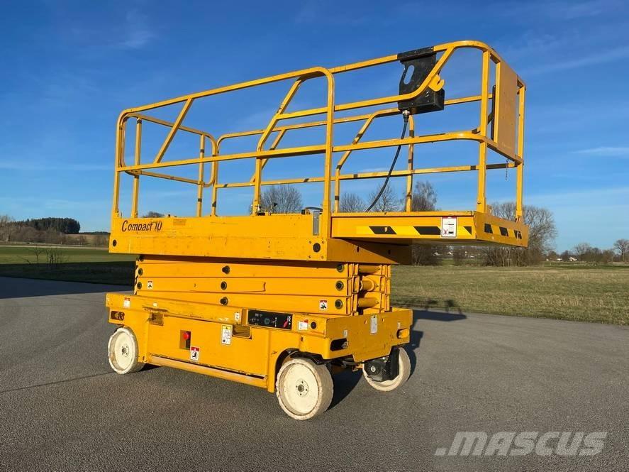 Haulotte Compact 10 Piattaforme a pantografo