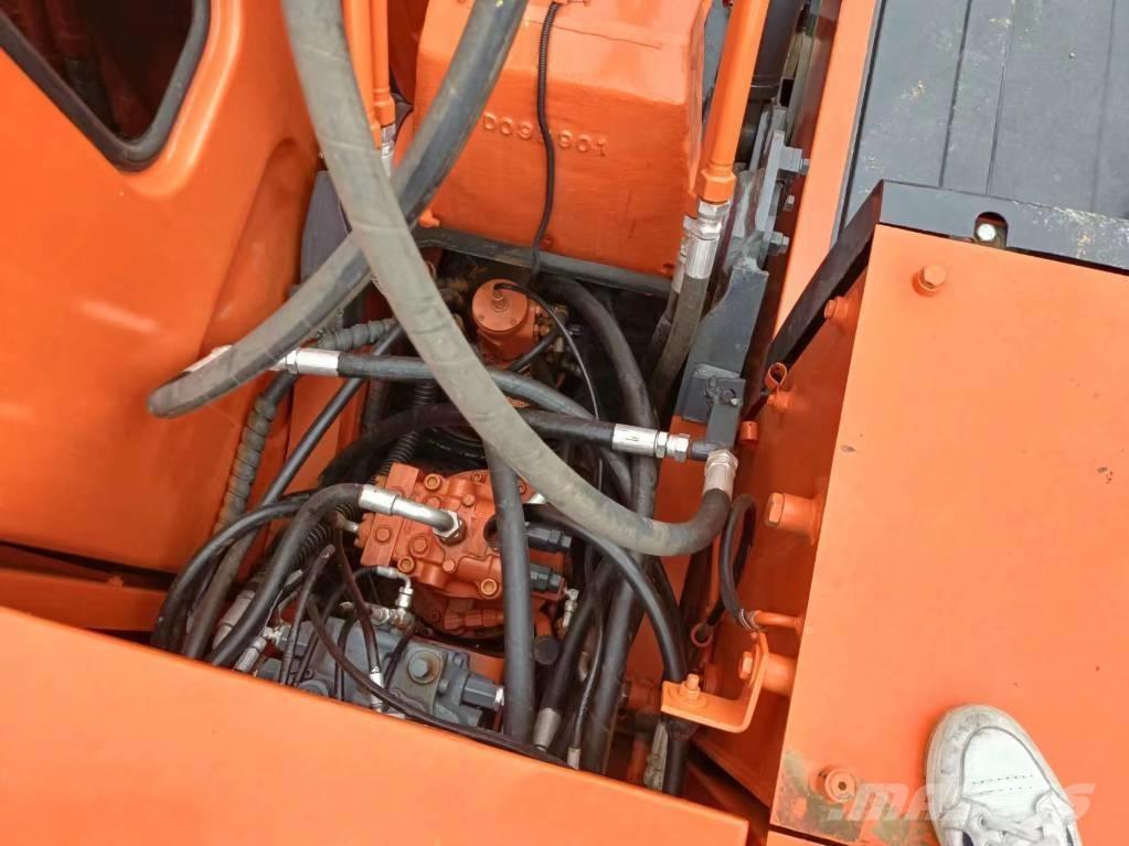 Doosan 150 W Escavatori gommati