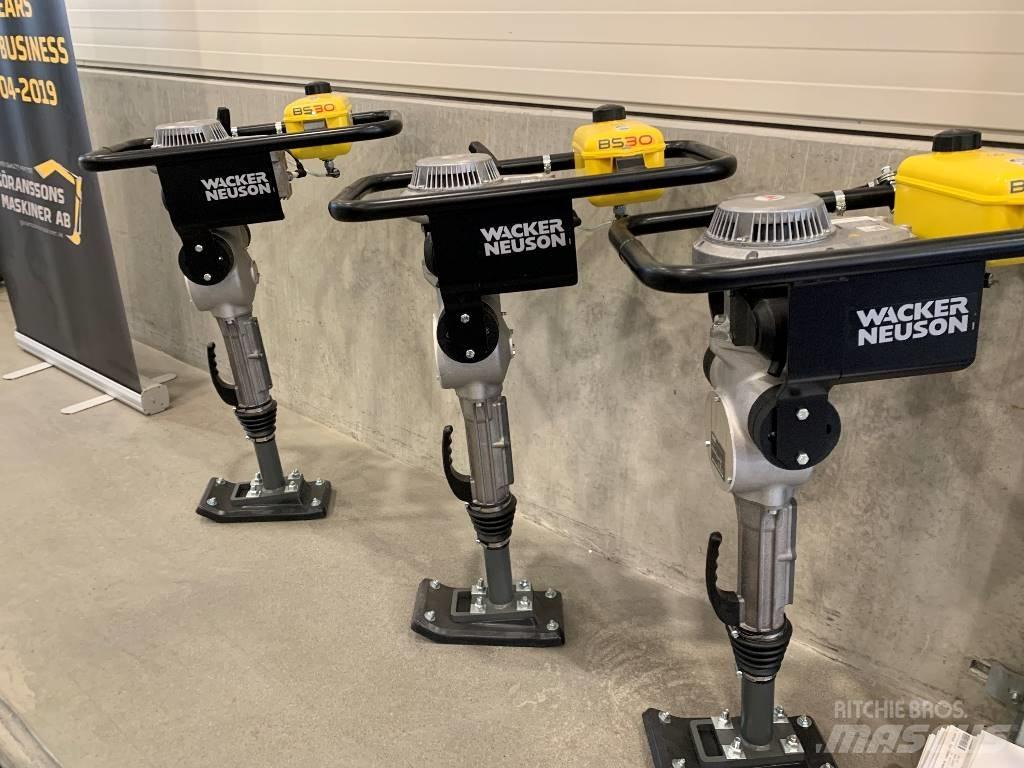 Wacker Neuson BS 30 Vibrocostipatore verticale