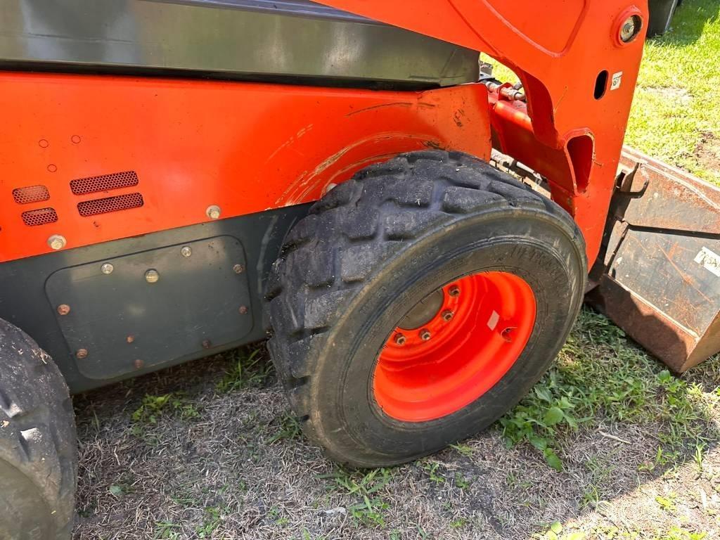 Kubota SSV 75 Mini Pale Gommate