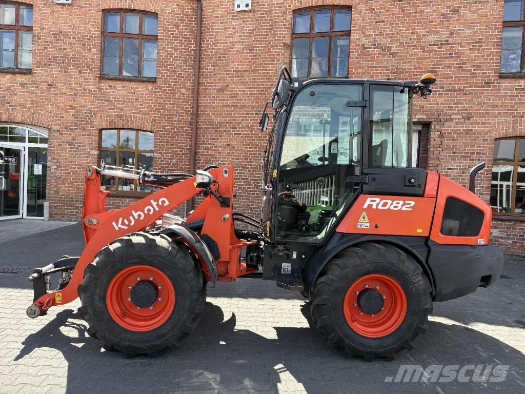 Kubota R 082 Pale gommate