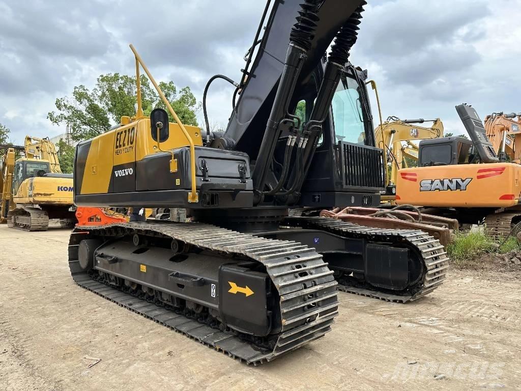 Volvo EC210D Escavatori cingolati